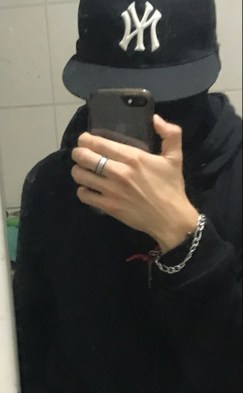 Andrés R.